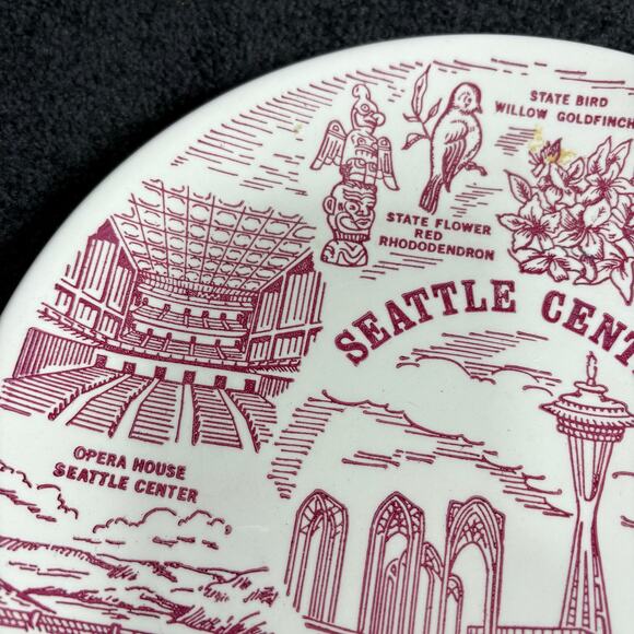 Seattle Center Red Transferware Vernon Kilns Vintage Plate - Washington Souvenir - Picture 3 of 8